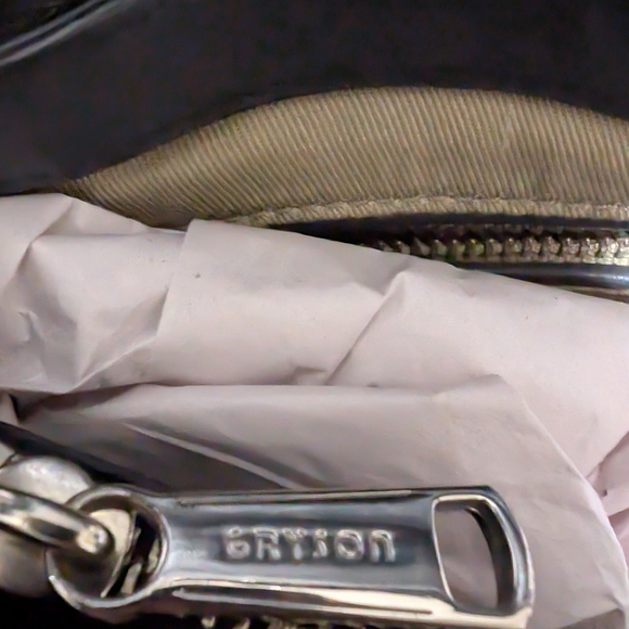 Joy Gryson Crossbody Bag - Picture 6 of 6